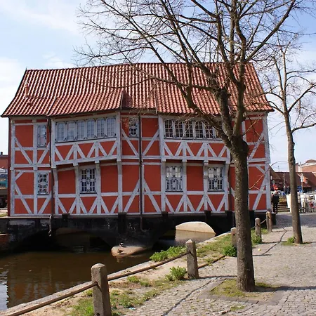 Stadt - Alter Holzhafen - Abc4 *